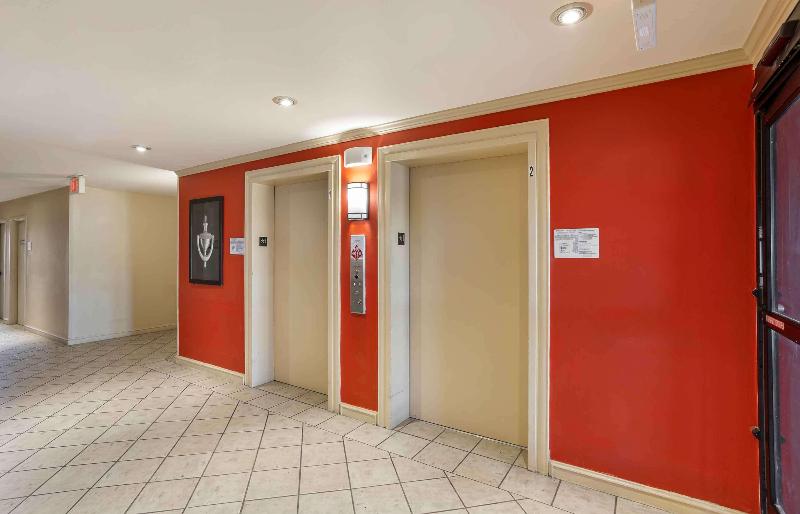 Extended Stay America Meadowlands East Rutherford - Lobi