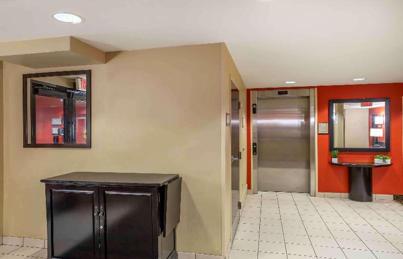 Extended Stay America Long Island Melville - Lobi
