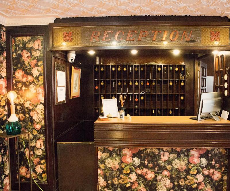 Hotel Albion - Lobi