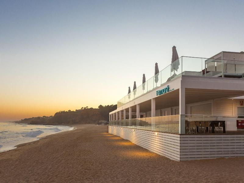 Pine Cliffs Gardens - Bar