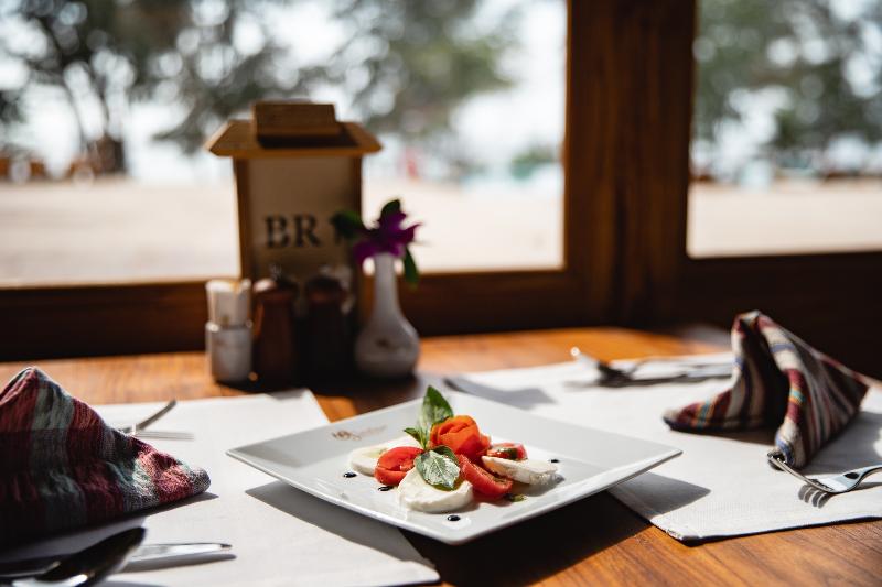 Santhiya Phuket Natai Resort and Spa - Restoran