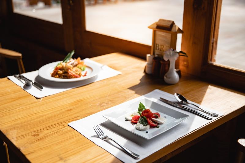 Santhiya Phuket Natai Resort and Spa - Restoran