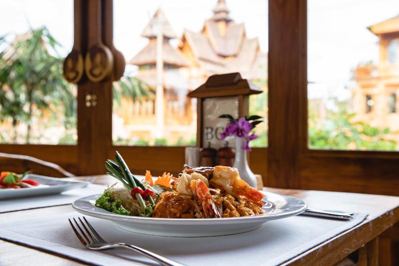 Santhiya Phuket Natai Resort and Spa - Restoran