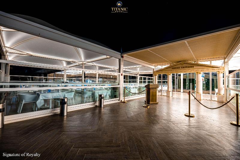Titanic Royal - Bar