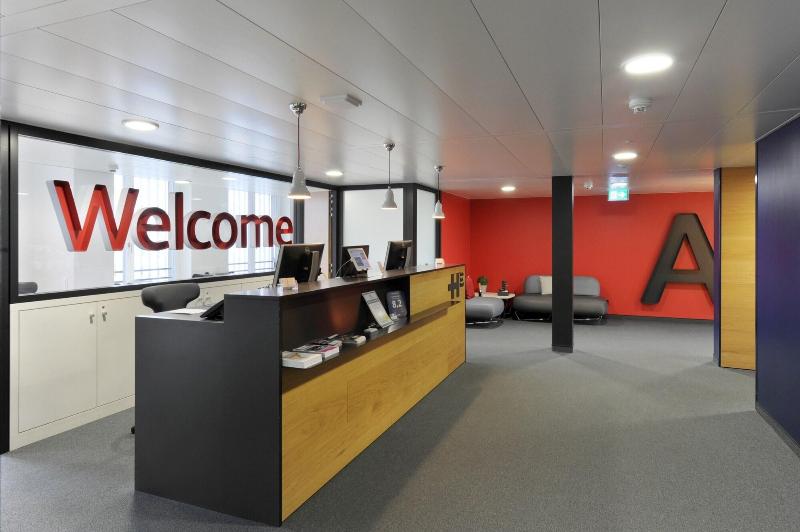 Swisstech Hotel - Lobi