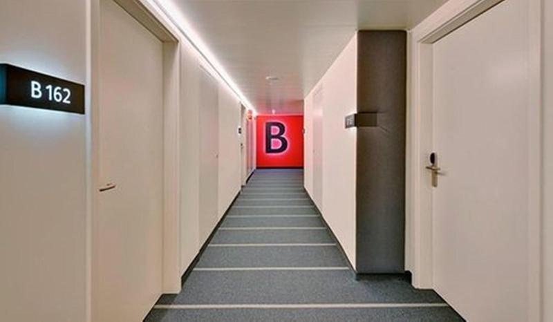 Swisstech Hotel - Lobi