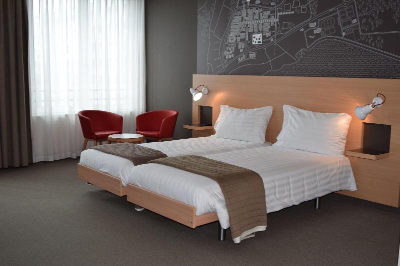Swisstech Hotel - Oda