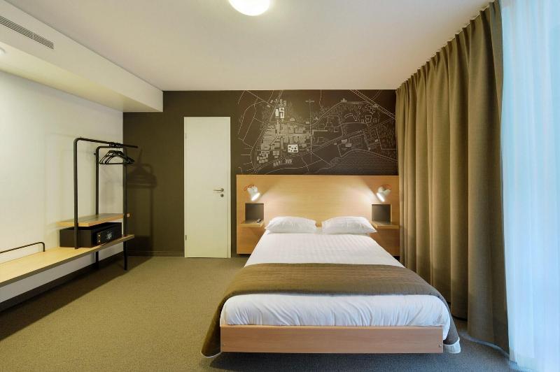Swisstech Hotel - Oda
