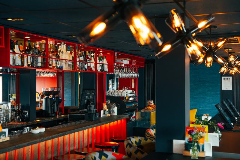 Botel - Bar