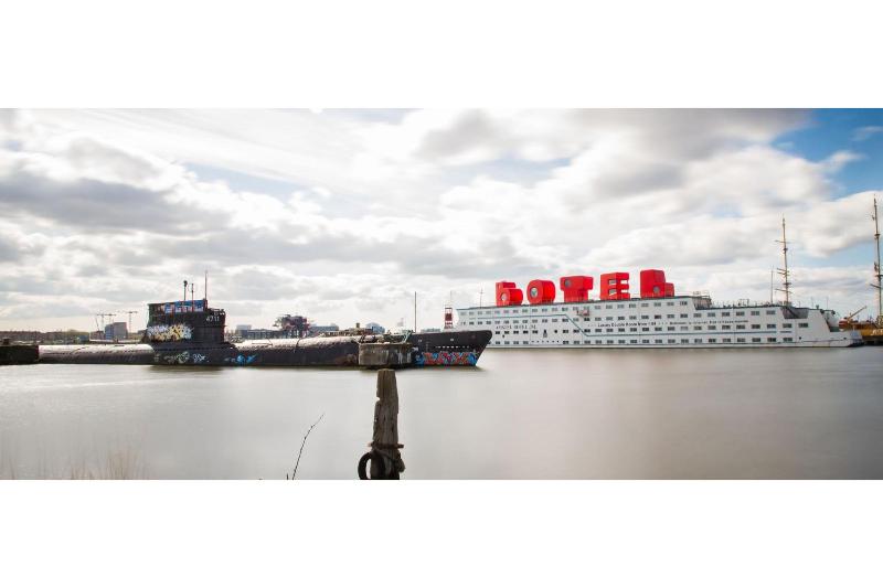 Botel - Genel