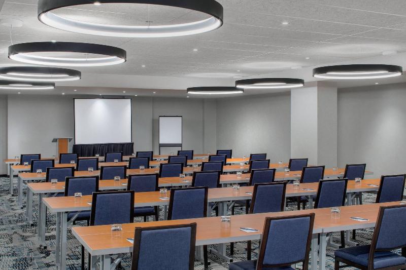 Fairfield Inn Suites New York Manhattan Times Squa - Toplantı