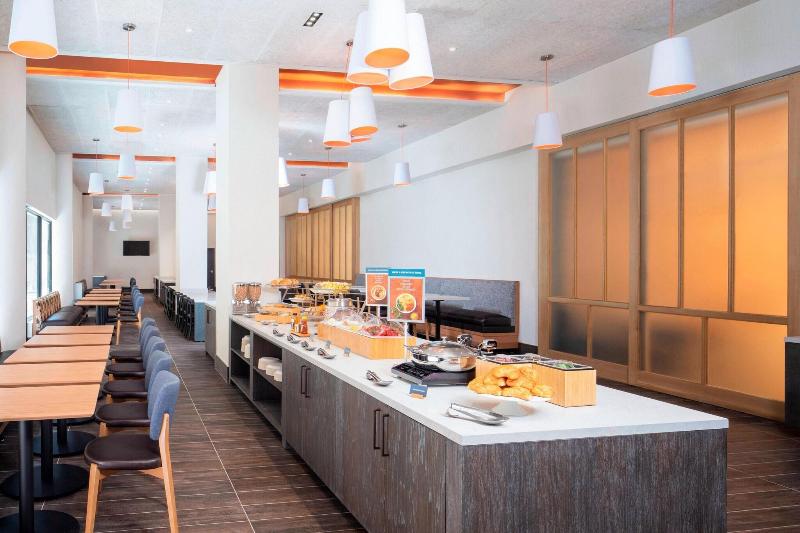 Fairfield Inn Suites New York Manhattan Times Squa - Restoran