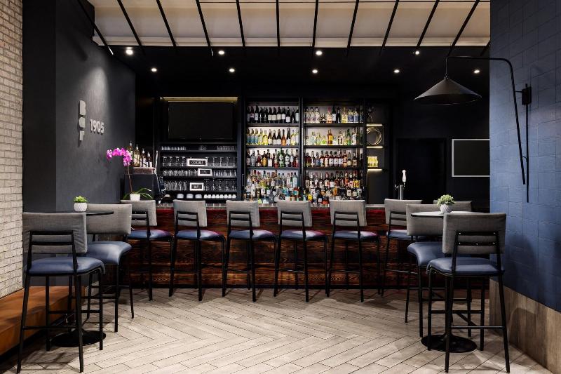 Fairfield Inn Suites New York Manhattan Times Squa - Restoran
