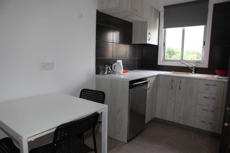 Polyxeni Hotel Apartments - Oda