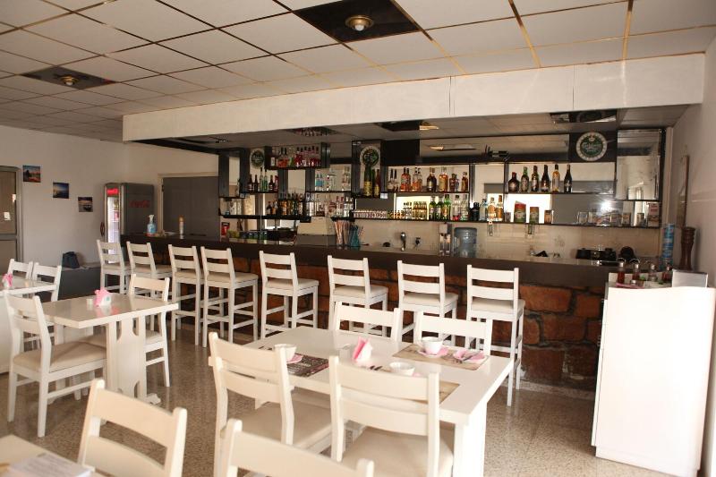 Polyxeni Hotel Apartments - Restoran