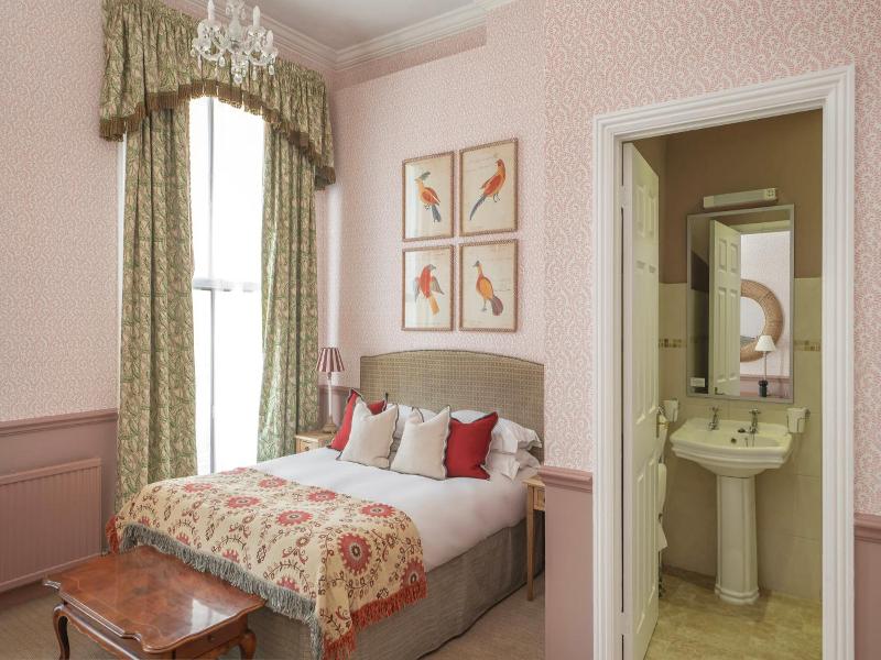 Royal Hotel - Genel