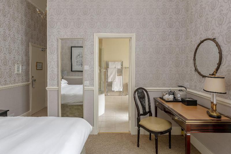Royal Hotel - Oda