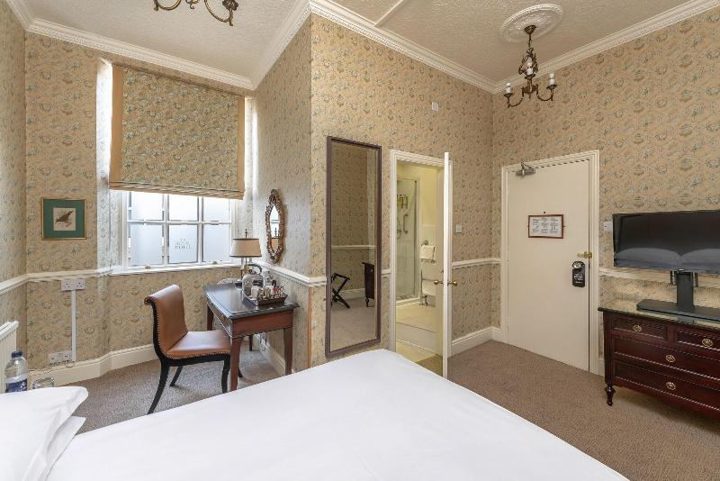 Royal Hotel - Oda