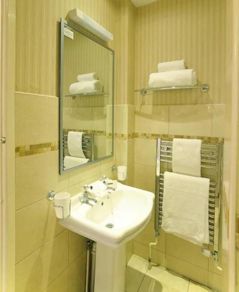 Royal Hotel - Oda