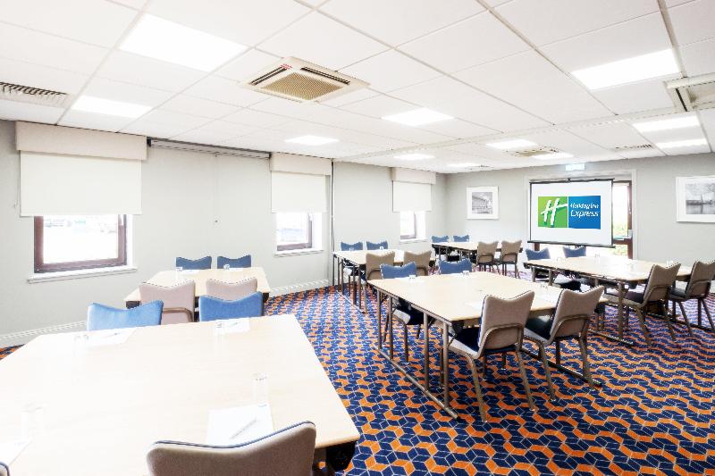 Holiday Inn Express Perth - Toplantı