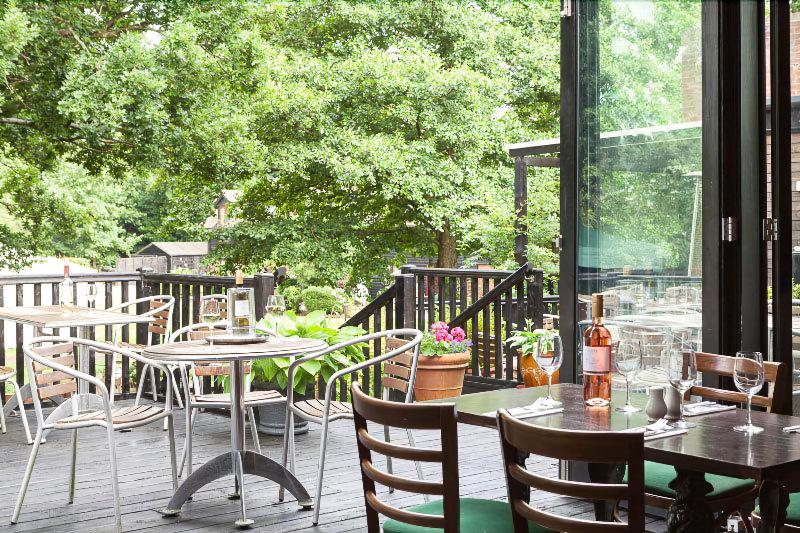 Ellington Lodge At The Concorde - Restoran