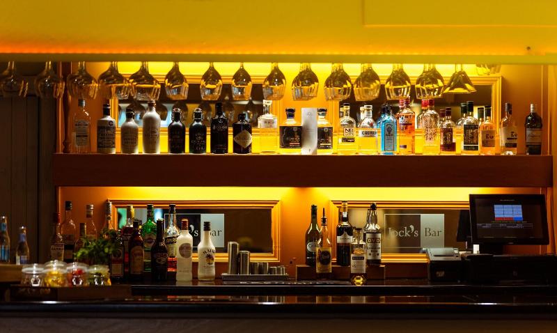 Green Hotel - Bar
