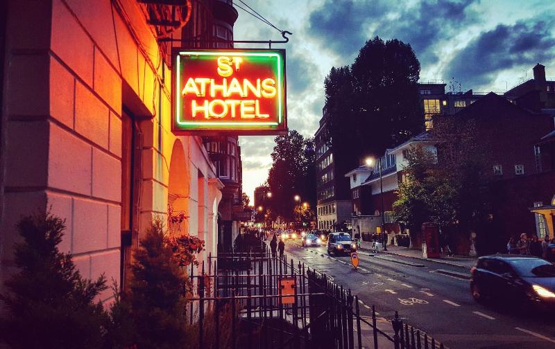 St Athans Hotel - Genel