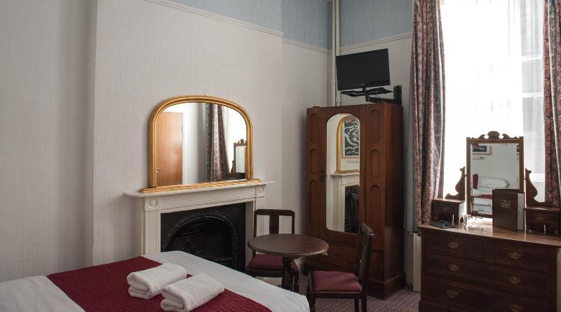 St Athans Hotel - Oda