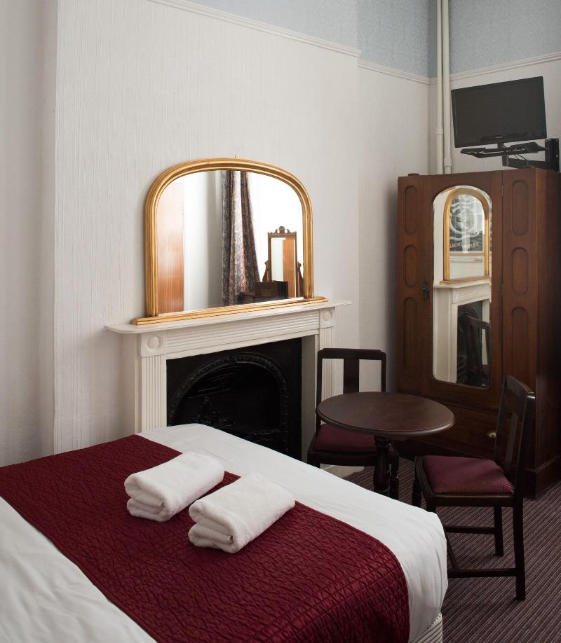 St Athans Hotel - Oda