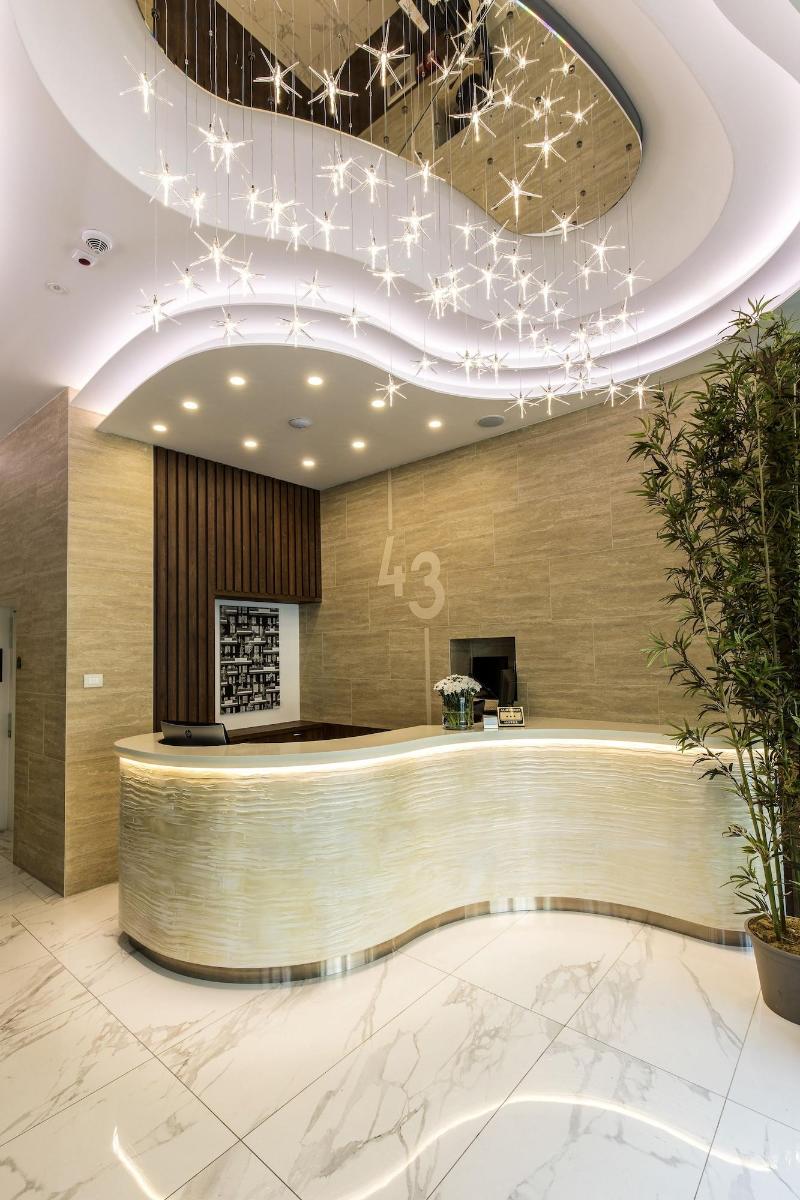 43 Station Hotel - Lobi