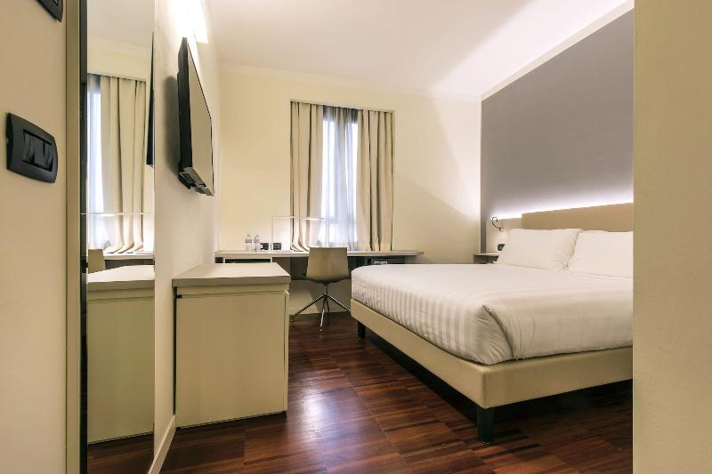 43 Station Hotel - Oda