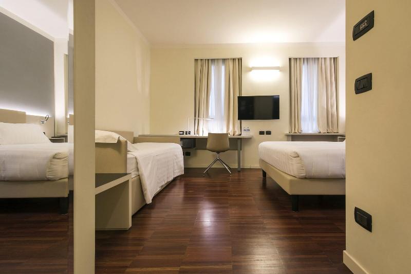 43 Station Hotel - Oda