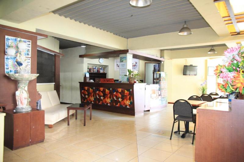 Pandu Lakeside Parapat Hotel - Lobi