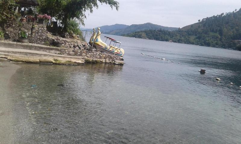 Pandu Lakeside Parapat Hotel - Plaj