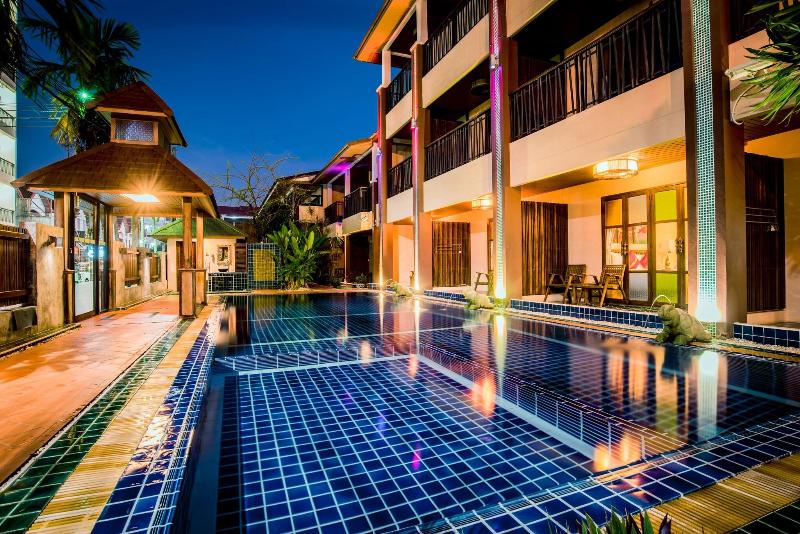 The Ld Pattaya by ZUZU - Havuz