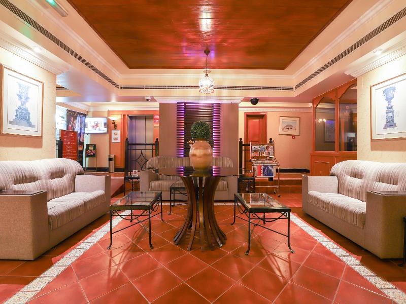 City Plaza Hotel - Lobi
