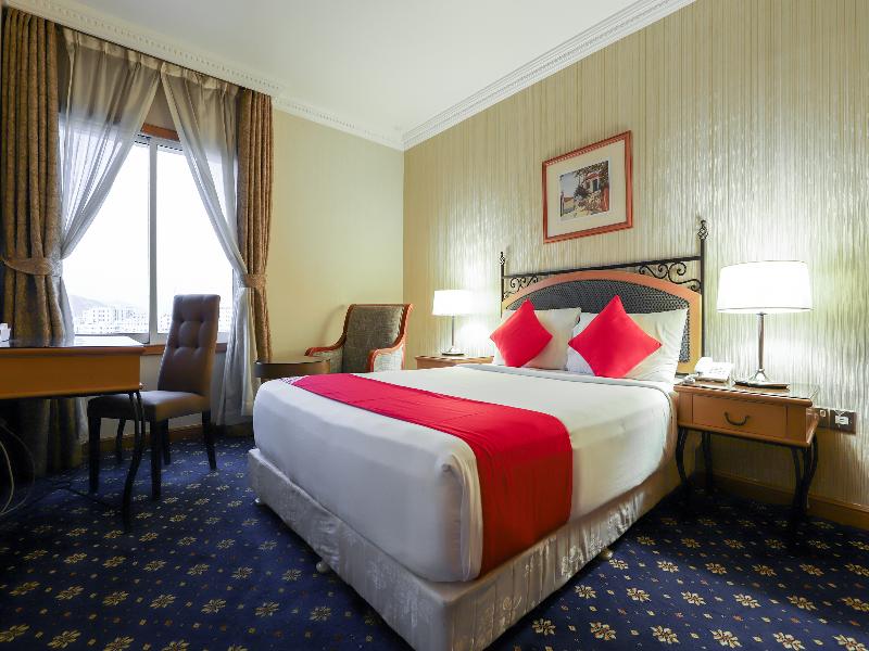 City Plaza Hotel - Oda