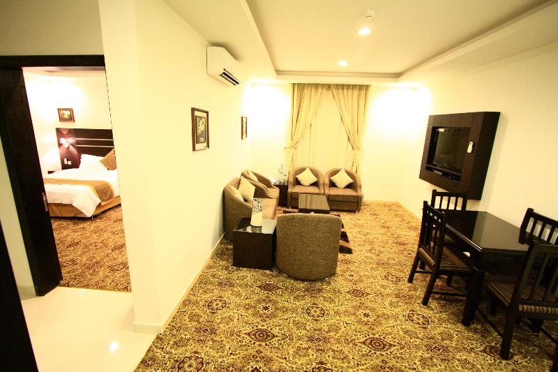 Rest Night Hotel Suites Al Nafal - Oda