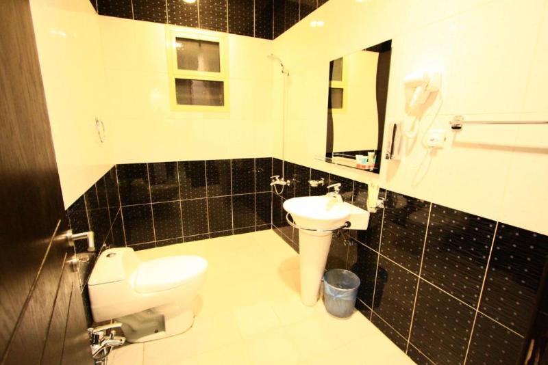 Rest Night Hotel Suites Al Nafal - Oda