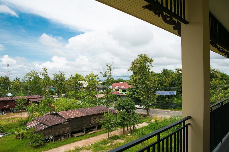 Saksuksmile Resort - Genel