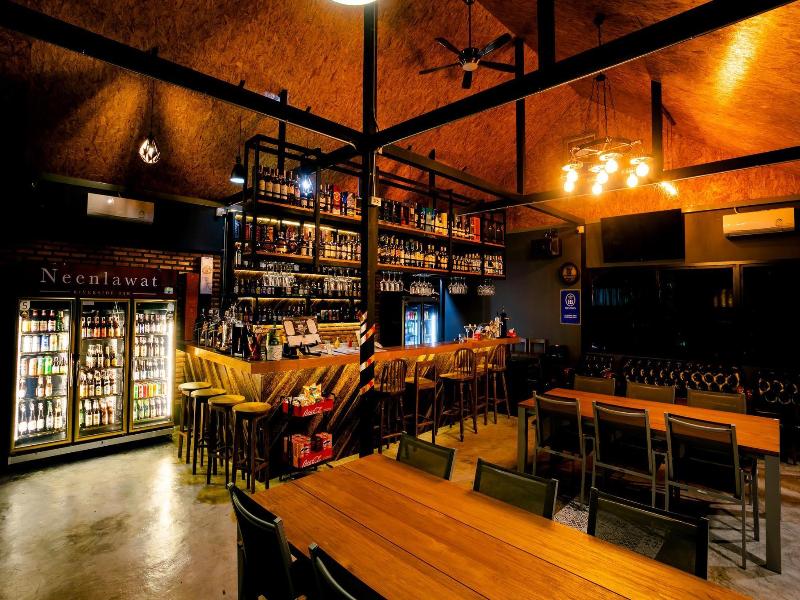 Neenlawat Riverside - Bar
