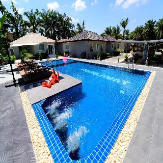 Neenlawat Riverside fotoÄŸrafÄ±