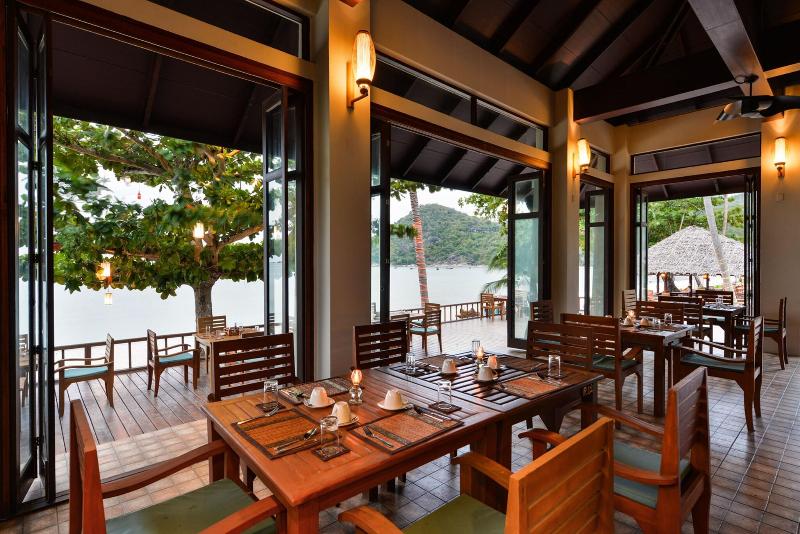 Pingchan Koh Phangan Beachfront Resort - Restoran