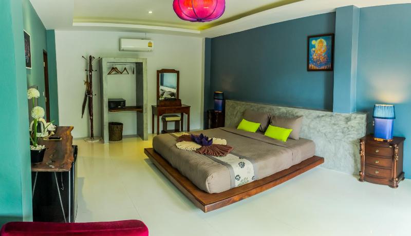 In Touch Resort - Genel