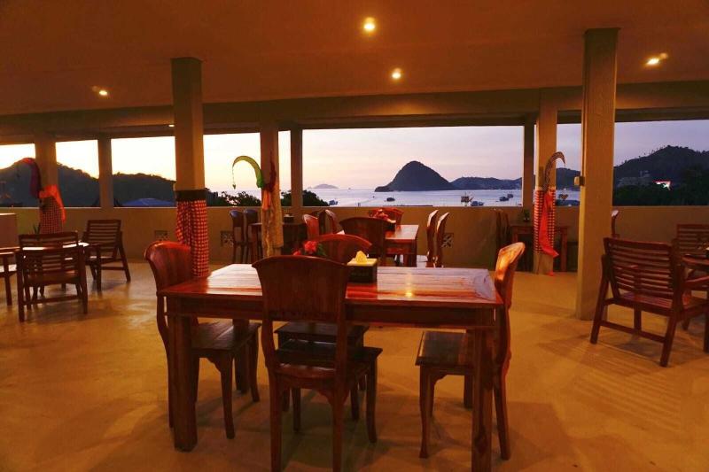 Komodo Lodge - Restoran