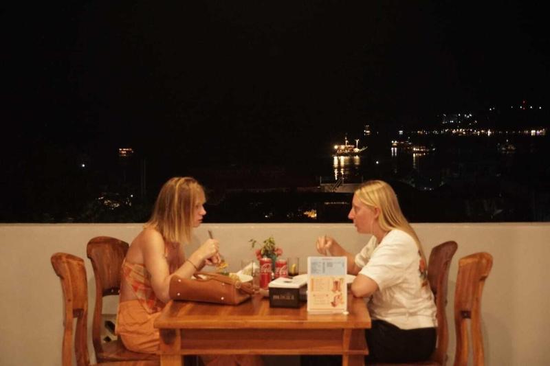 Komodo Lodge - Restoran