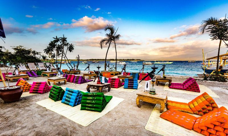 Pesona Beach Resort & Spa - Plaj