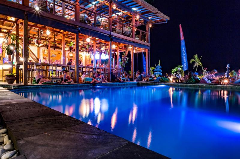 Pesona Beach Resort & Spa - Restoran