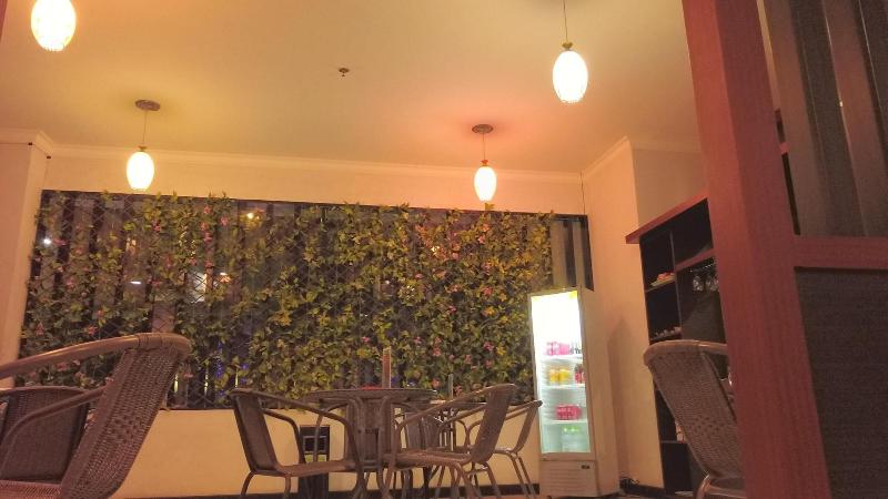Grand Madani Hotel By Prasanthi Syariah - Genel