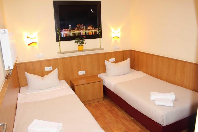 Altan Hotel - Oda